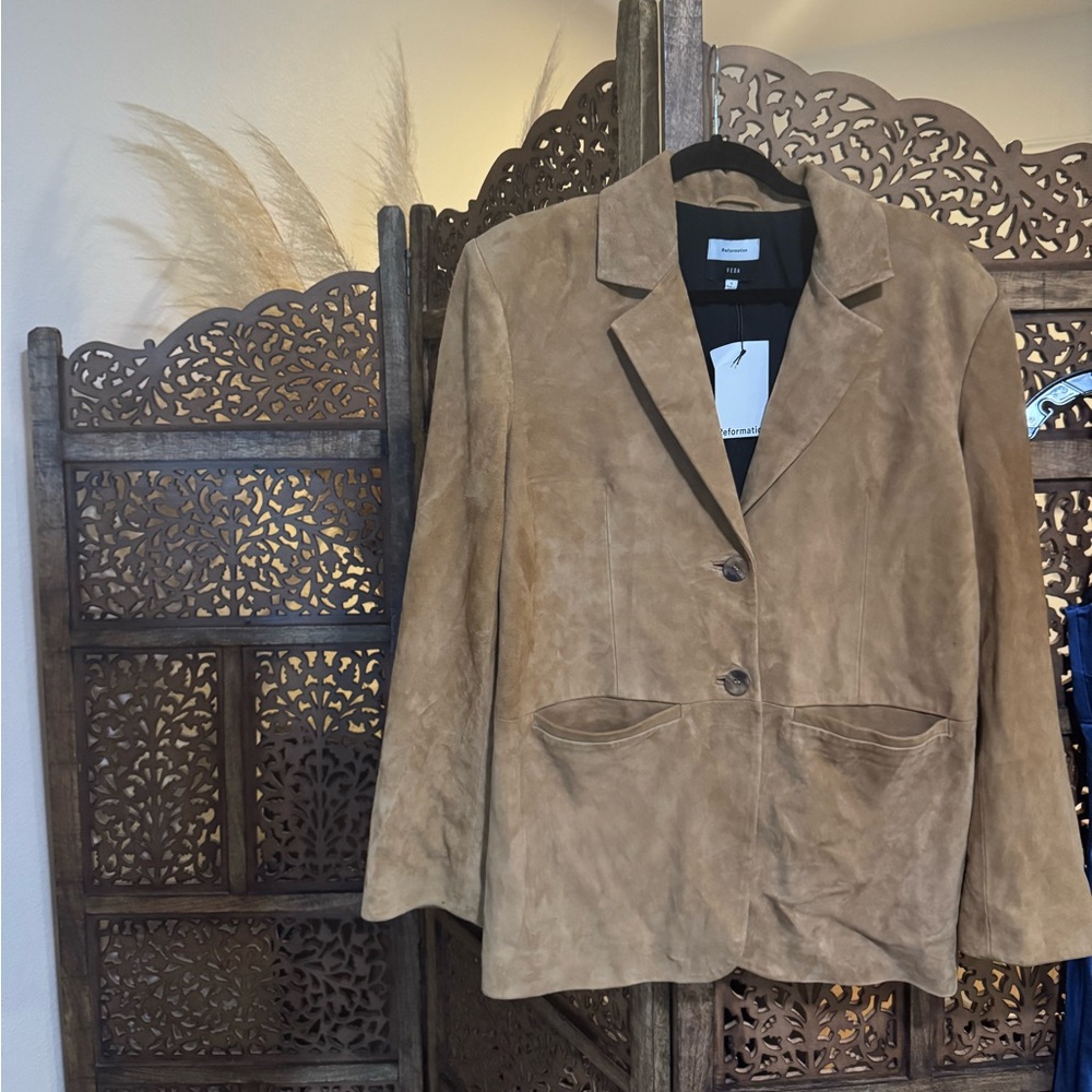 NEW NWT REFORMATION Veda Leon Oversized Suede Blazer - Picture 2 of 3